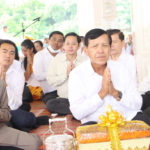 ឯកឧត្តមរដ្ឋមន្ត្រី ថ្នាក់ដឹកនាំ មន្ត្រីរាជការក្រសួងចុះមូលដ្ឋានខេត្តក្រចេះ និងស្រុកព្រែកប្រសព្វ ព្រមទាំងថ្នាក់ដឹកនាំខេត្តក្រចេះ អាជ្ញាធរមូលដ្ឋានភូមិ ឃុំ ស្រុកព្រែកប្រសព្វ បានអញ្ជើញចូលរួមពិធីសំណេះសំណាលជាមួយប្រជាពលរដ្ឋ ពុទ្ធបរិស័ទចំណុះជើងវត្តជិតឆ្ងាយ នៅវត្តចំនួន៣
