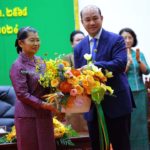 សម្តេចកិត្តិសង្គហបណ្ឌិត ម៉ែន សំអន អញ្ជើញជាអធិបតីដ៏ខ្ពង់ខ្ពស់ក្នុងពិធីប្រកាសទទួលស្គាល់ការកែសម្រួល និងបំពេញបន្ថែមសមាសភាពគណៈកម្មការសាខាសមាគមនារីកម្ពុជា ដើម្បីសន្តិភាព និងអភិវឌ្ឍន៍ក្រសួងមុខងារសាធារណៈ