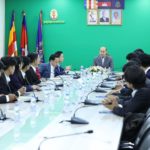 ឯកឧត្តម ហ៊ុន ម៉ានី អនុញ្ញាតឱ្យនិស្សិតជ័យលាភីអាហារូបករណ៍ទៅសិក្សានៅសាធារណរដ្ឋបារាំង ចូលជួបសម្តែងការគួរសម និងទទួលយកនូវអនុសាសន៍ណែនាំតម្រង់ទិស