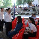 បេក្ខជនសម្រាប់ការប្រឡងប្រជែងក្នុងវេនទី១ ប្រមាណ ៥,២៤៥នាក់ ដែលជាបេក្ខជនមកពីរាជធានីភ្នំពេញ និងខេត្តចំនួន១១ ផ្សេងទៀង បាន និងកំពុងមកដល់មណ្ឌលប្រឡងសាកលវិទ្យាល័យភូមិន្ទភ្នំពេញ