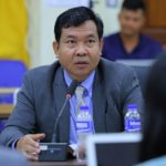 “ការប្រឡងប្រជែងជ្រើសរើសមន្ត្រីរាជការស៊ីវិល នាំយុវជនយ៉ាងហោចណាស់ ជាង១១ម៉ឺននាក់ អានសៀវភៅបន្ថែម”។ នេះជាប្រសាសន៍របស់ឯកឧត្តម ស សាម៉ីឌី រដ្ឋលេខាធិការ ក្រសួងមុខងារសាធារណៈ ក្នុងកិច្ចប្រជុំប្រចាំខែរបស់ក្រសួងមុខងារសាធារណៈ នារសៀល ថ្ងៃទី២០ ខែធ្នូ ឆ្នាំ២០២៤