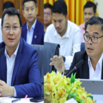 ក្រោយពីបានធ្វើការវិភាគមុខងាររបស់ខ្លួនបានរួចរាល់ ថ្នាក់ដឹកនាំ និងមន្ត្រីជំនាញនៃក្រសួងកសិកម្ម រុក្ខាប្រមាញ់ និងនេសាទ បានអញ្ជើញចូលរួមកិច្ចប្រជុំជាមួយក្រសួងមុខងារសាធារណៈ និងក្រសួង ស្ថាប័នដែលពាក់ព័ន្ធផ្សេងៗទៀត ដើម្បីពិនិត្យនិងពិភាក្សាលើសេចក្តីព្រាងអនុក្រឹត្យស្តីពីការរៀបចំនិងការប្រព្រឹត្តទៅរបស់ក្រសួងកសិកម្ម រុក្ខាប្រមាញ់ និងនេសាទ