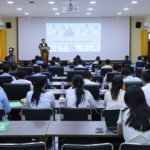 “ការងារទំនាក់ទំនងសាធារណៈ​ គ្មានក្លិន គ្មានពណ៌ គ្មានរសជាតិ មើលមិនឃើញ តែមានសារៈសំខាន់​ និងមានឥទ្ធិពល” ឯកឧត្តមបណ្ឌិត សោម រតនា ចែករំលែកបទពិសោធនៃអាជីពទំនាក់ទំនងសាធារណៈ ជូនមន្ត្រីរាជការនៃក្រសួងមុខងារសាធារណៈ